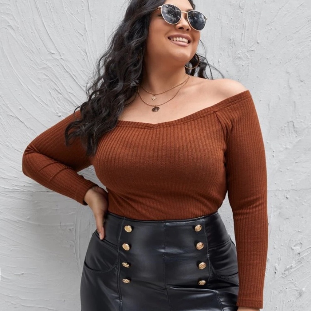 Off Shoulder Rib-knit Tee